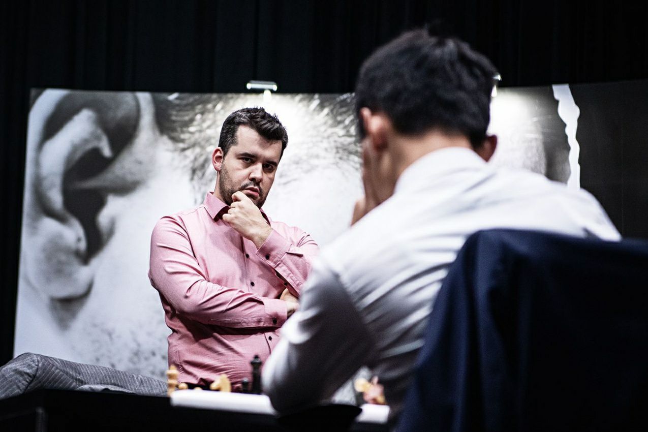 Непомнящий и Лижэнь сыграли вничью в девятой партии матча за звание чемпиона мира по шахматам