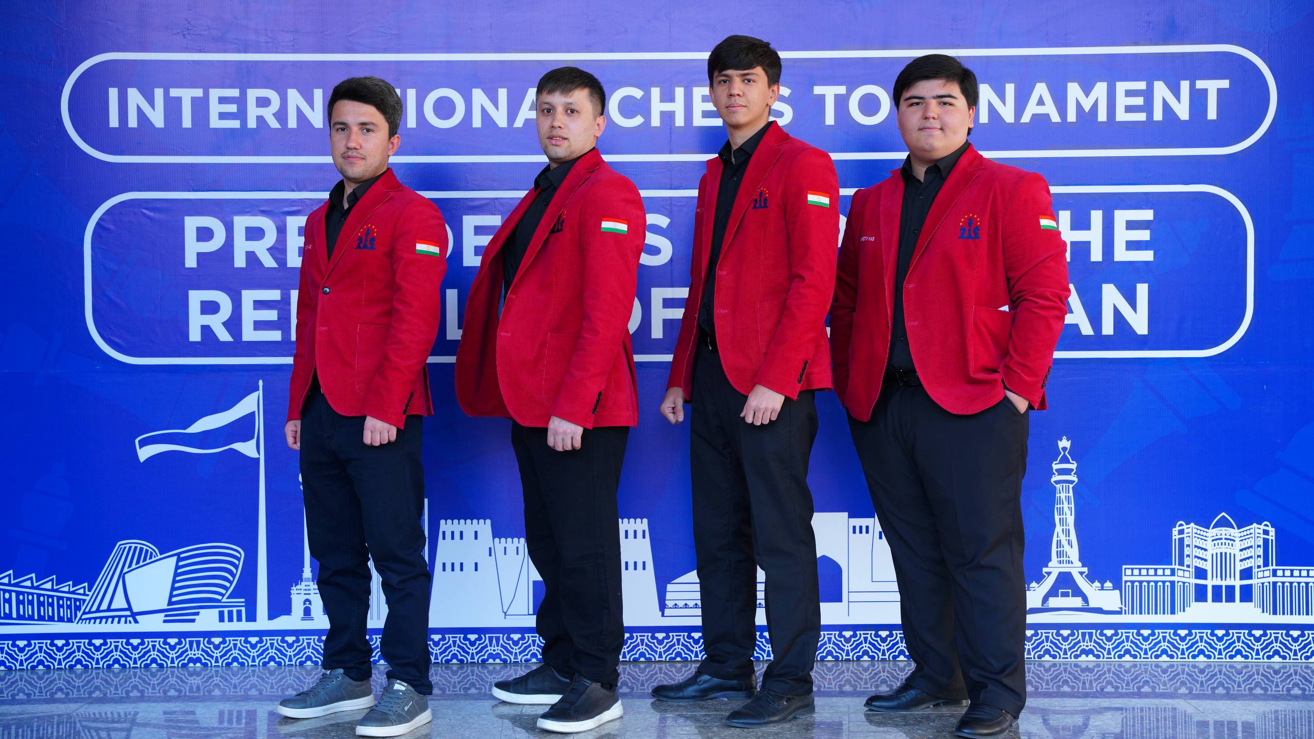 Итоги 8-го тура: шахматисты сборной Таджикистана продолжают борьбу среди сильнейших мастеров турнира