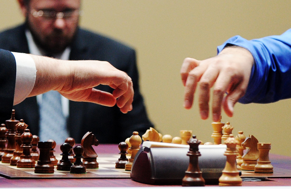 На чемпионате Душанбе по шахматам лидирует Андрей Онищенко